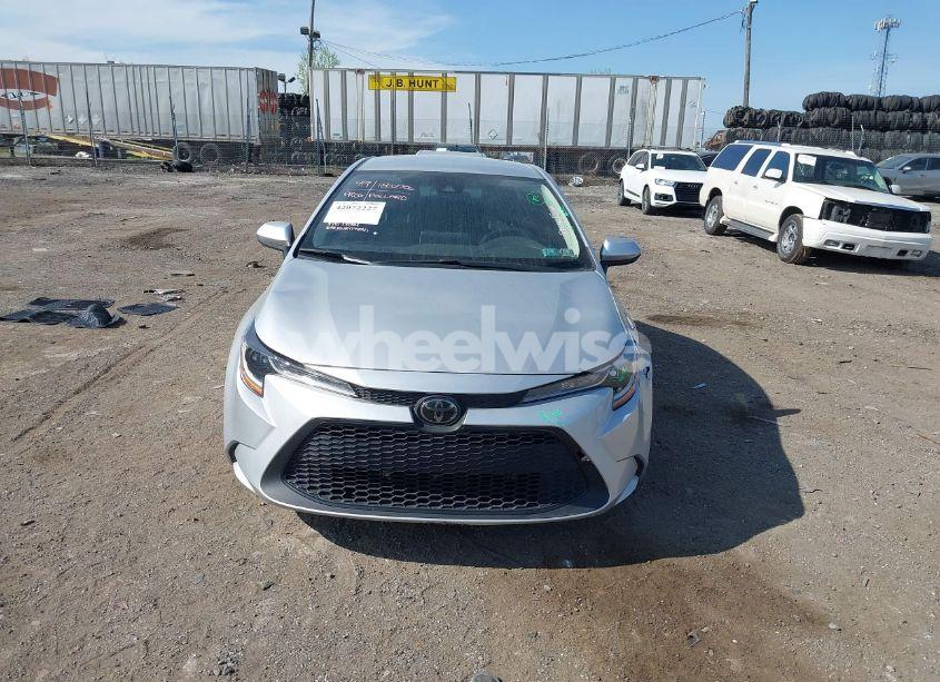 Photo 13 of 2020 Toyota Corolla LE (VIN JTDEPRAEXLJ049852)