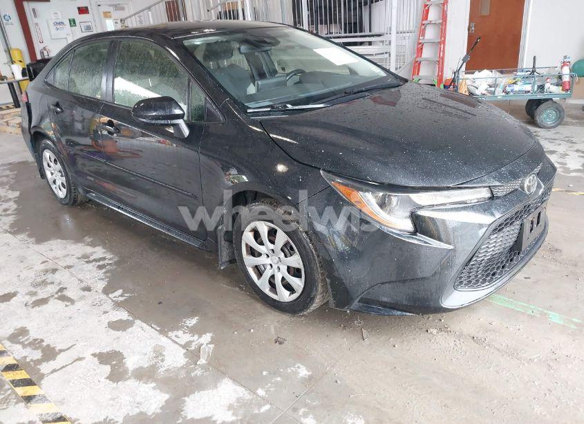 2020 Toyota Corolla LE (VIN JTDEPRAEXLJ089882) main photo