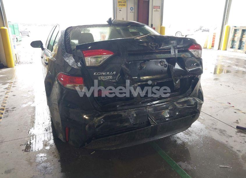 Photo 6 of 2020 Toyota Corolla LE (VIN JTDEPRAEXLJ089882)