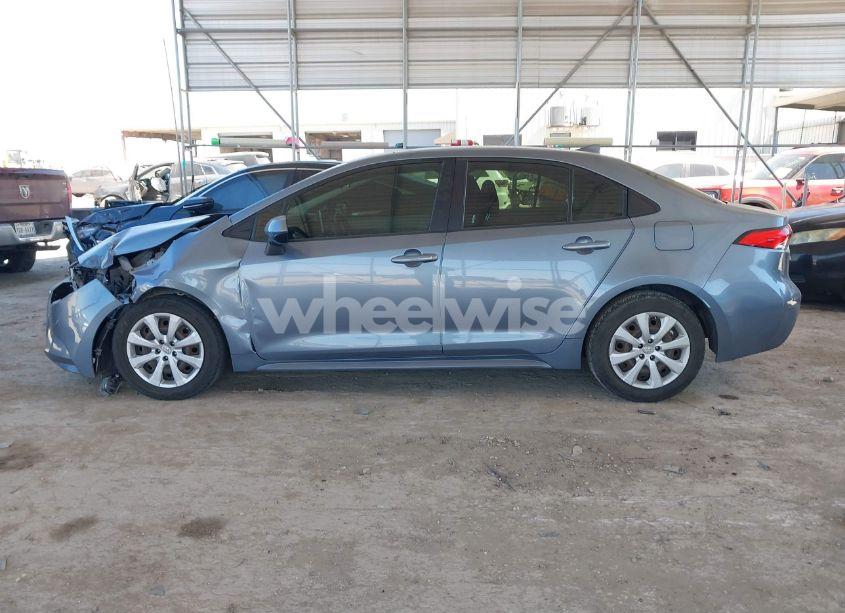 Photo 14 of 2020 Toyota Corolla LE (VIN JTDEPRAEXLJ112318)