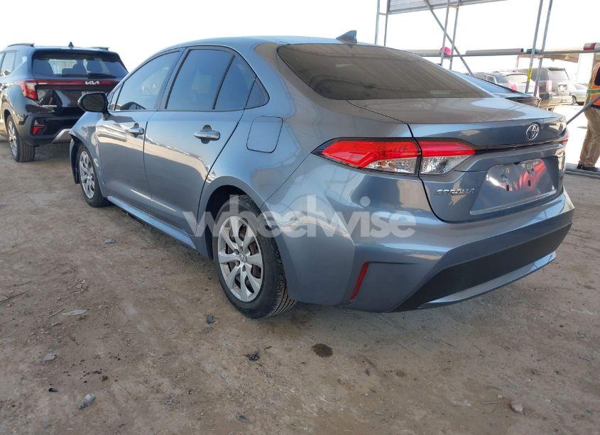 Photo 3 of 2020 Toyota Corolla LE (VIN JTDEPRAEXLJ112318)