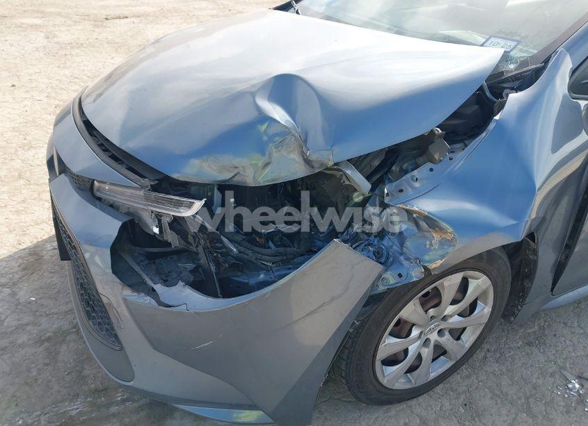 Photo 6 of 2020 Toyota Corolla LE (VIN JTDEPRAEXLJ112318)