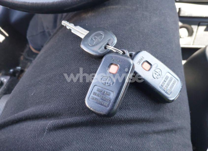 Photo 11 of 2003 Toyota Mr2 SPYDER (VIN JTDFR320530058205)