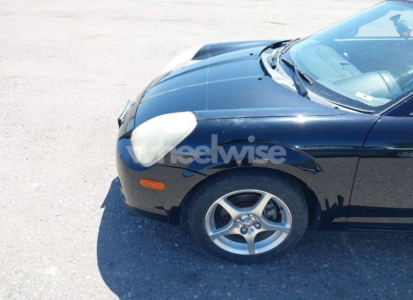 Photo 6 of 2003 Toyota Mr2 SPYDER (VIN JTDFR320530058205)