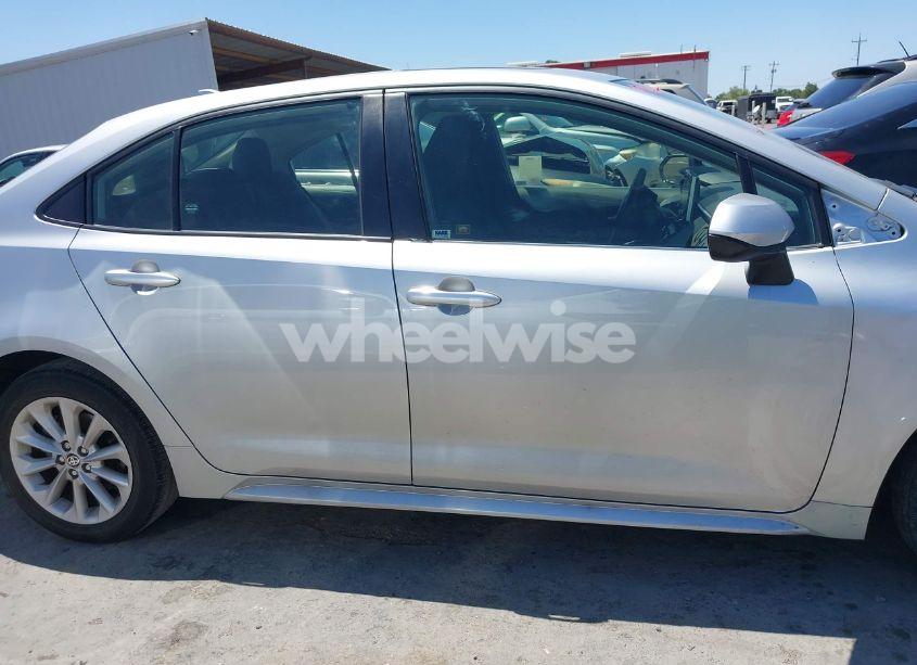 Photo 14 of 2020 Toyota Corolla LE (VIN JTDHPRAE8LJ007628)