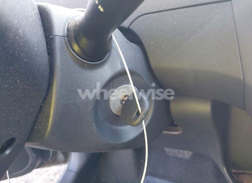 Photo 11 of 2009 Toyota Yaris (VIN JTDJT903195245013)