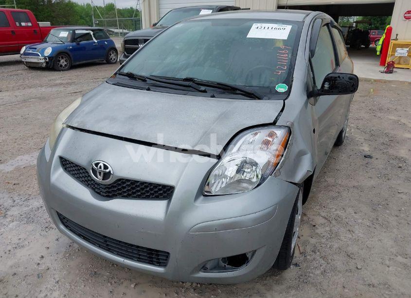 Photo 6 of 2009 Toyota Yaris (VIN JTDJT903195245013)