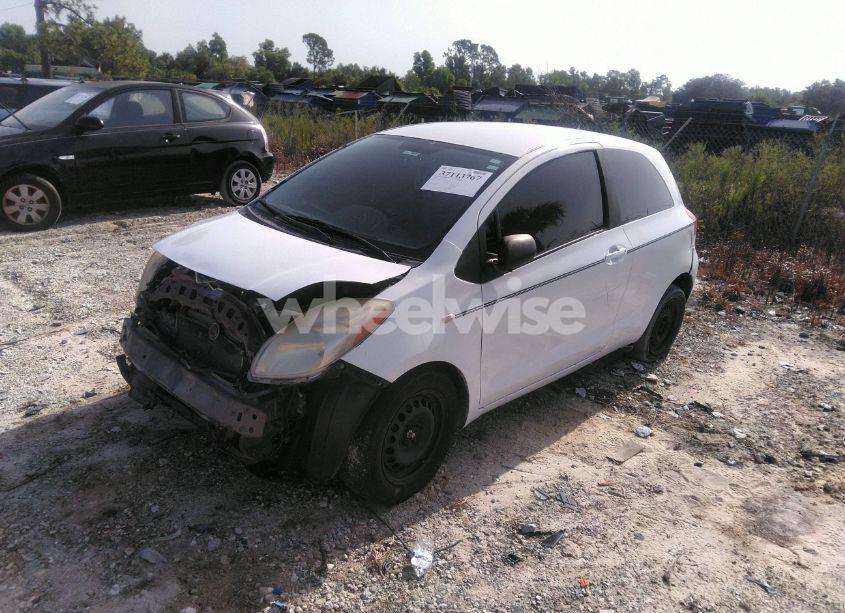 Photo 2 of 2009 Toyota Yaris (VIN JTDJT903695232600)