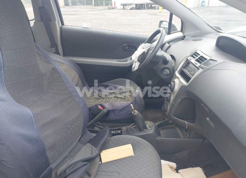 Photo 5 of 2009 Toyota Yaris (VIN JTDJT903895226796)