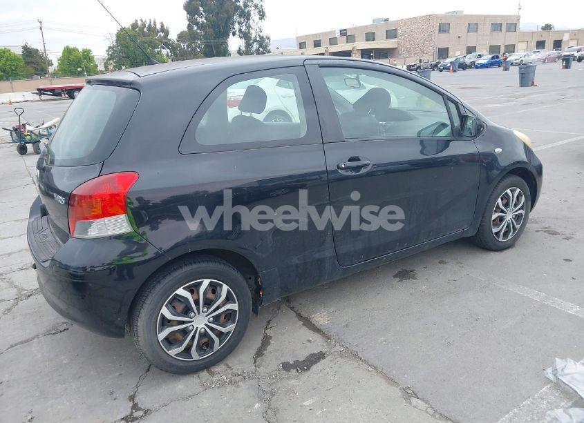 Photo 4 of 2009 Toyota Yaris (VIN JTDJT903X95261369)