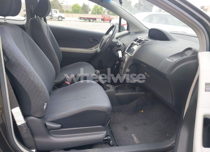 Photo 5 of 2009 Toyota Yaris (VIN JTDJT903X95261369)