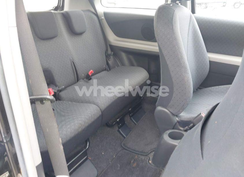 Photo 8 of 2009 Toyota Yaris (VIN JTDJT903X95261369)