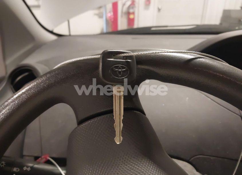 Photo 11 of 2008 Toyota Yaris (VIN JTDJT923785141637)