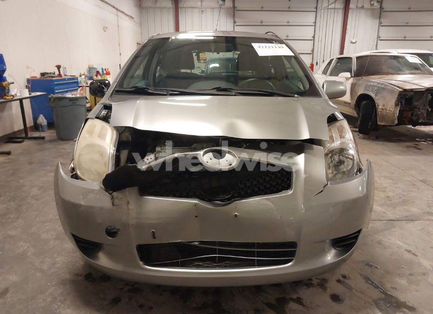 Photo 12 of 2008 Toyota Yaris (VIN JTDJT923785141637)