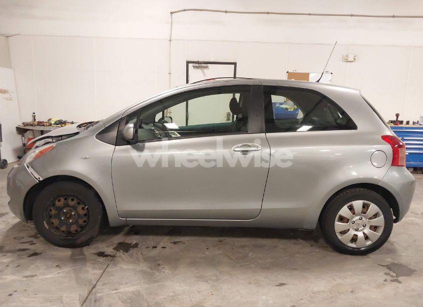 Photo 14 of 2008 Toyota Yaris (VIN JTDJT923785141637)