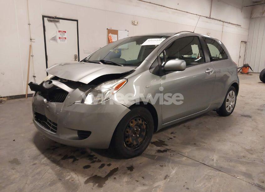 Photo 2 of 2008 Toyota Yaris (VIN JTDJT923785141637)