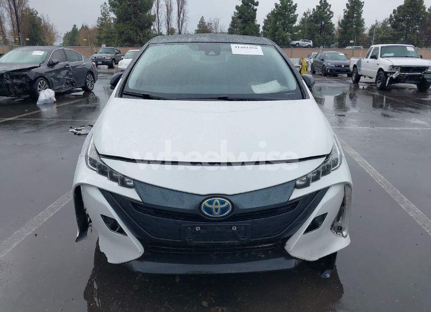 Photo 12 of 2021 Toyota Prius PRIME XLE (VIN JTDKAMFP0M3169019)