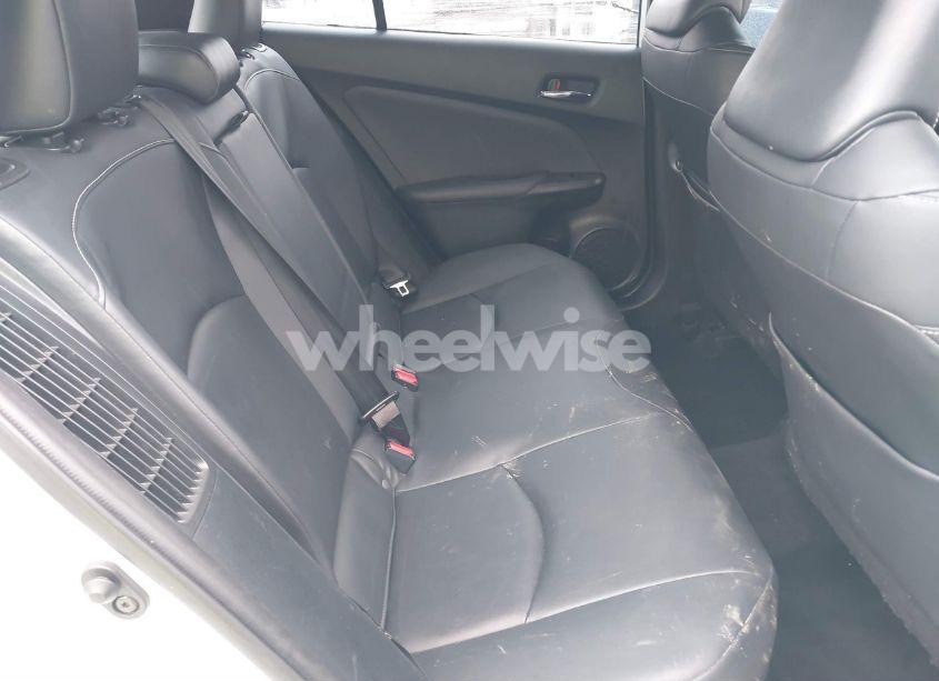Photo 8 of 2021 Toyota Prius PRIME XLE (VIN JTDKAMFP0M3169019)