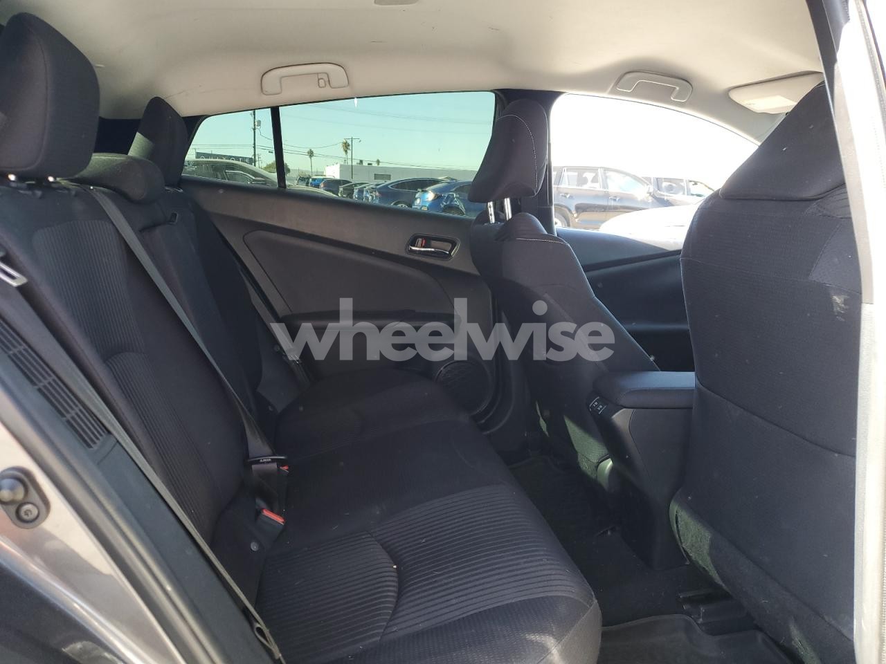 Photo 10 of 2021 TOYOTA PRIUS PRIME LE (VIN JTDKAMFP0M3194213)