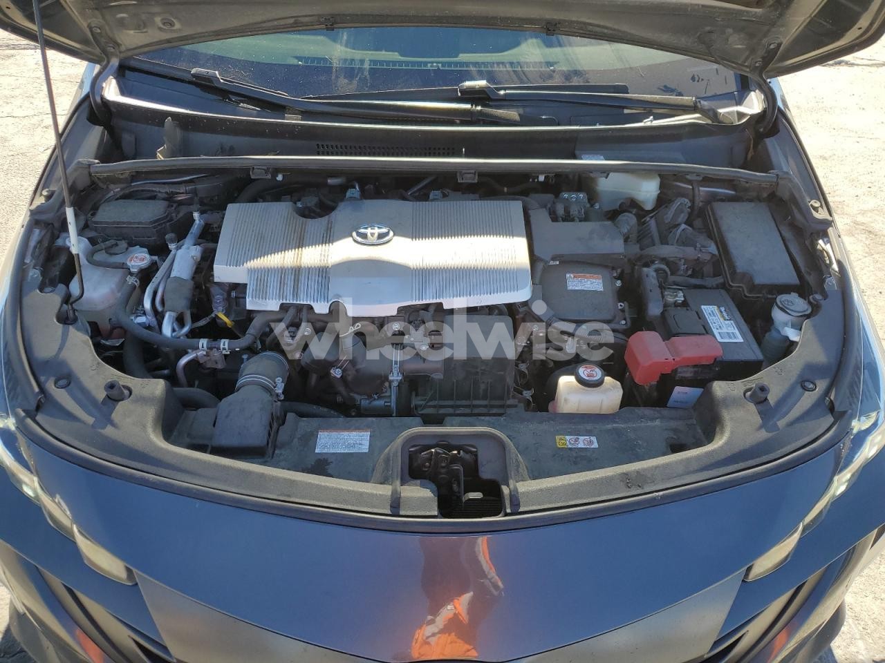 Photo 11 of 2021 TOYOTA PRIUS PRIME LE (VIN JTDKAMFP0M3194213)