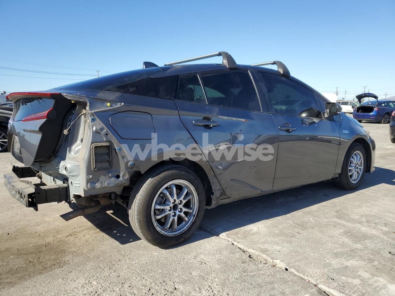 Photo 3 of 2021 TOYOTA PRIUS PRIME LE (VIN JTDKAMFP0M3194213)