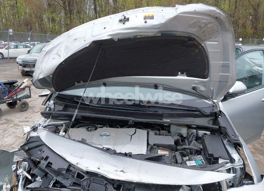 Photo 10 of 2021 Toyota Prius PRIME LIMITED (VIN JTDKAMFP0M3194485)