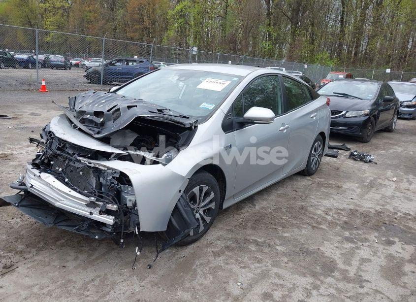 Photo 2 of 2021 Toyota Prius PRIME LIMITED (VIN JTDKAMFP0M3194485)