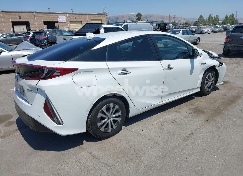 Photo 4 of 2021 Toyota Prius PRIME LIMITED (VIN JTDKAMFP3M3187644)