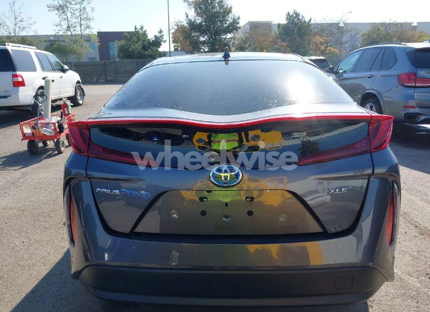 Photo 17 of 2022 Toyota Prius PRIME XLE (VIN JTDKAMFP3N3229070)