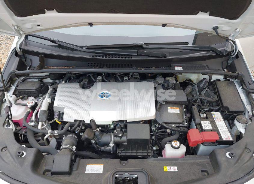 Photo 10 of 2022 Toyota Prius PRIME LE (VIN JTDKAMFP5N3213324)