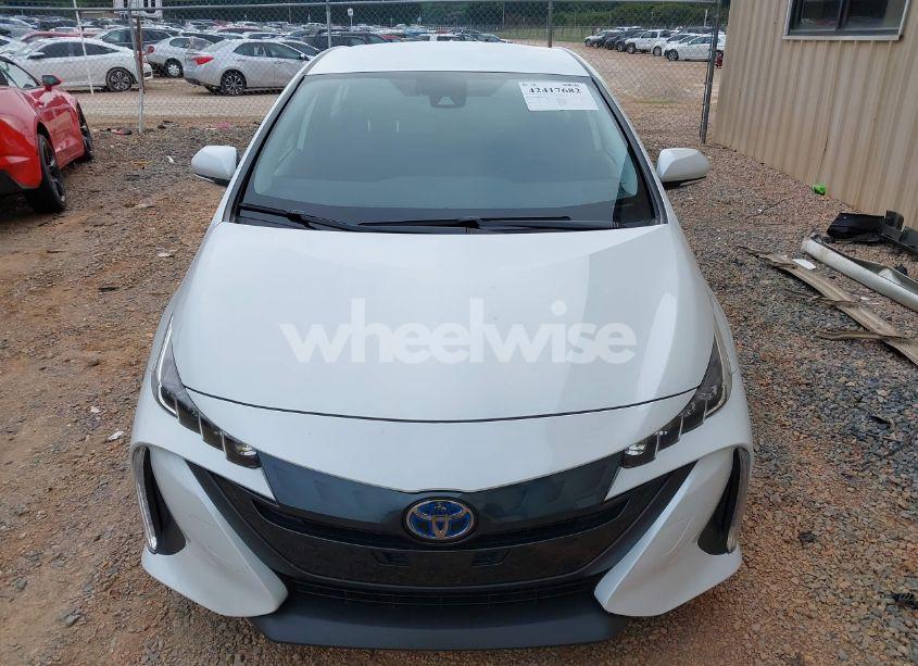Photo 12 of 2022 Toyota Prius PRIME LE (VIN JTDKAMFP5N3213324)