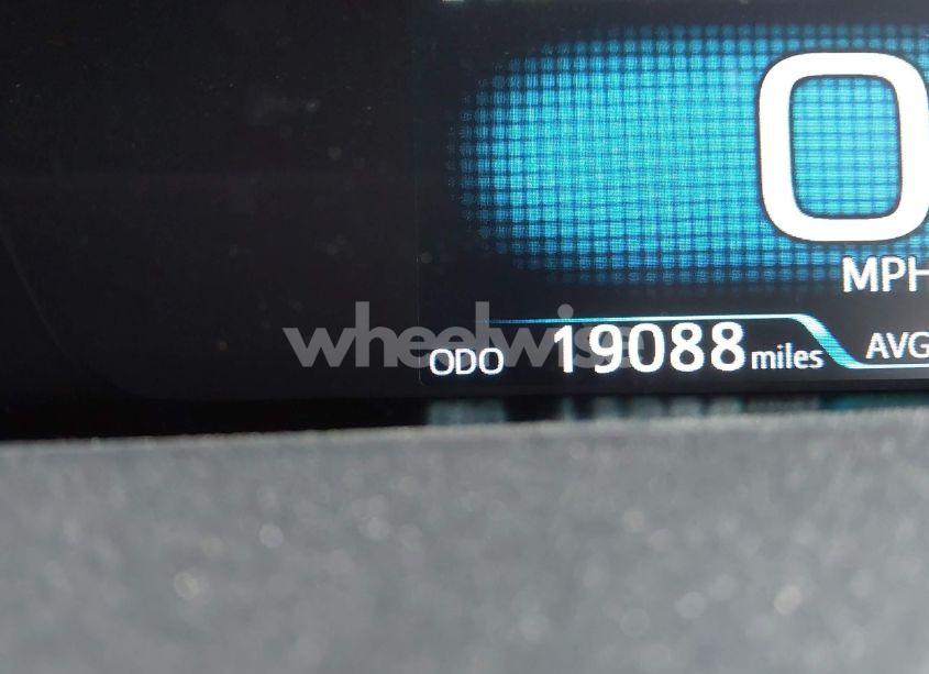 Photo 15 of 2022 Toyota Prius PRIME LE (VIN JTDKAMFP5N3213324)