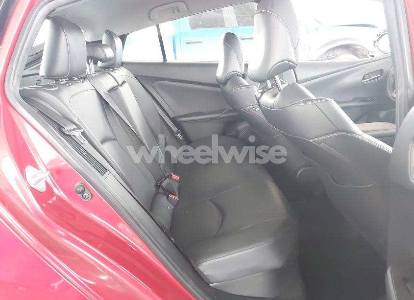 Photo 8 of 2021 Toyota Prius PRIME XLE (VIN JTDKAMFP6M3189145)