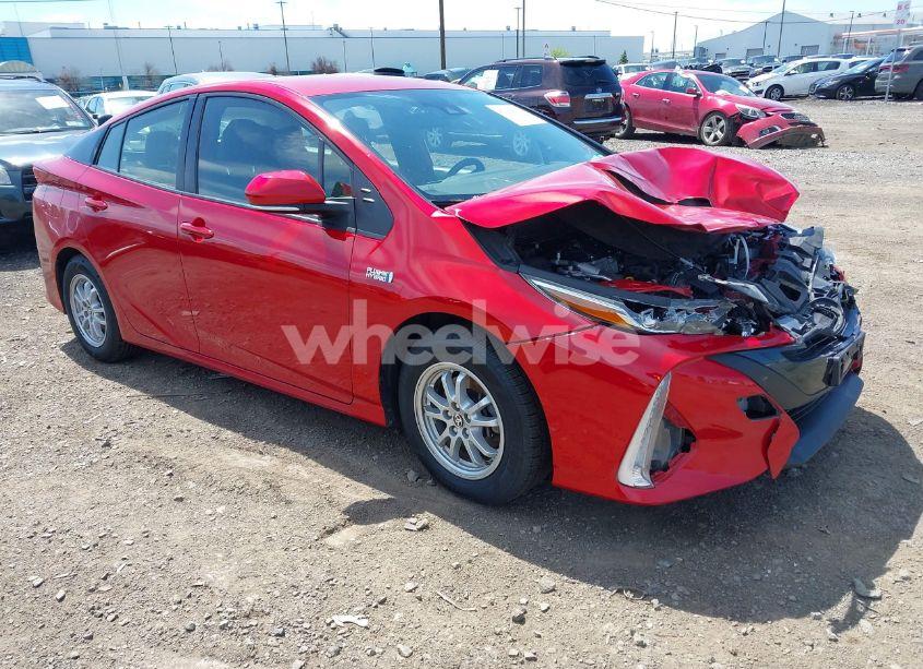 2021 Toyota Prius PRIME XLE (VIN JTDKAMFP6M3192515) main photo