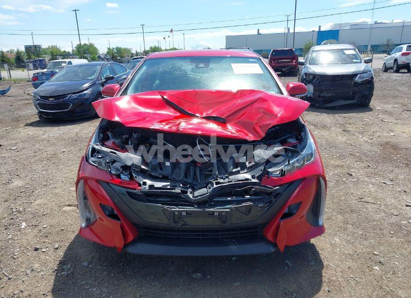 Photo 12 of 2021 Toyota Prius PRIME XLE (VIN JTDKAMFP6M3192515)