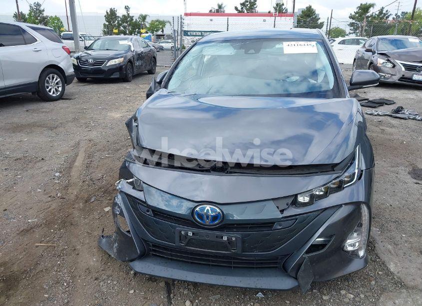 Photo 13 of 2021 Toyota Prius PRIME LE/XLE/LIMITED (VIN JTDKAMFP7M3177134)