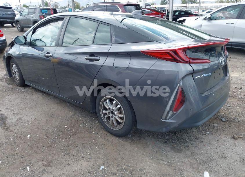 Photo 3 of 2021 Toyota Prius PRIME LE/XLE/LIMITED (VIN JTDKAMFP7M3177134)