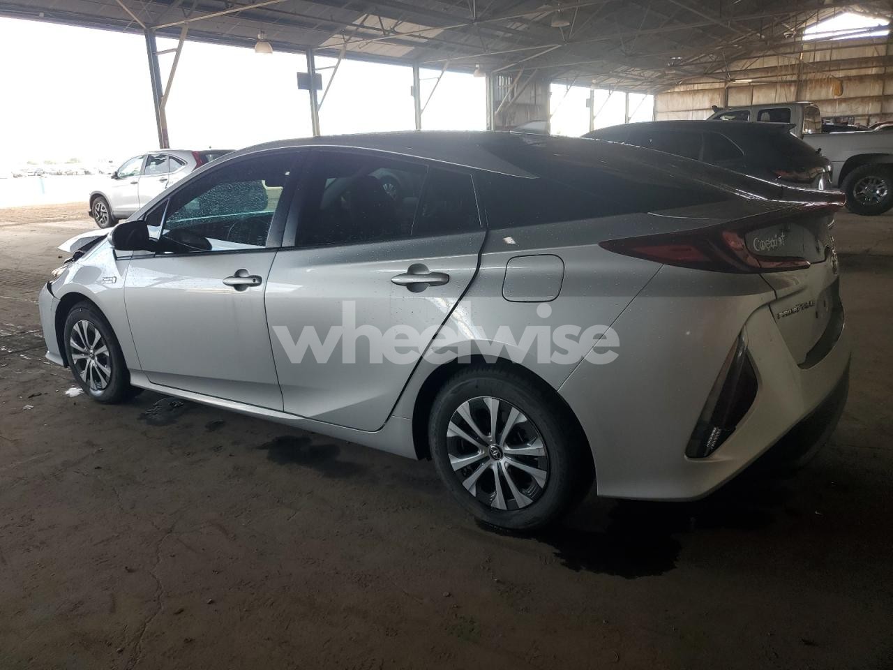 Photo 2 of 2021 TOYOTA PRIUS PRIME LE (VIN JTDKAMFP8M3192080)