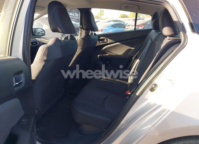 Photo 8 of 2022 Toyota Prius PRIME LE (VIN JTDKAMFP8N3211485)