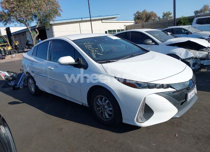 Photo 14 of 2022 Toyota Prius PRIME XLE (VIN JTDKAMFP9N3201600)