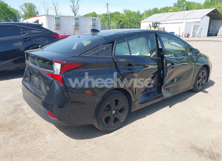 Photo 4 of 2022 Toyota Prius NIGHTSHADE EDITION (VIN JTDKAMFU0N3175619)