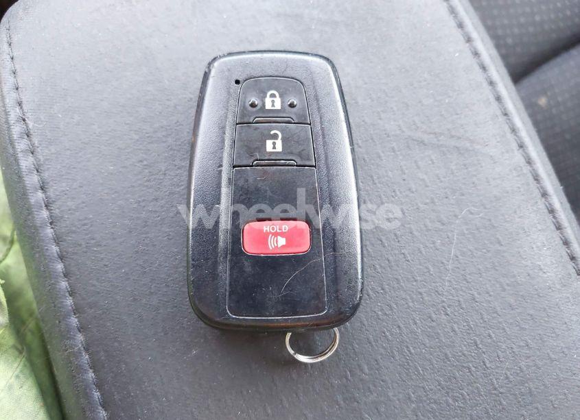 Photo 11 of 2022 Toyota Prius LE (VIN JTDKAMFU2N3165805)