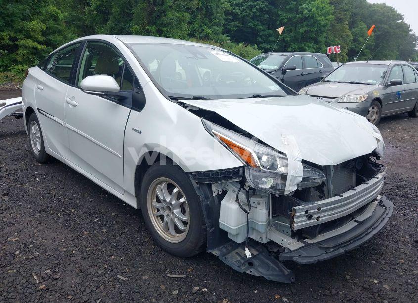 Photo 6 of 2022 Toyota Prius LE (VIN JTDKAMFU2N3167148)