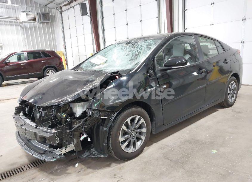 Photo 2 of 2022 Toyota Prius LIMITED (VIN JTDKAMFU2N3186072)