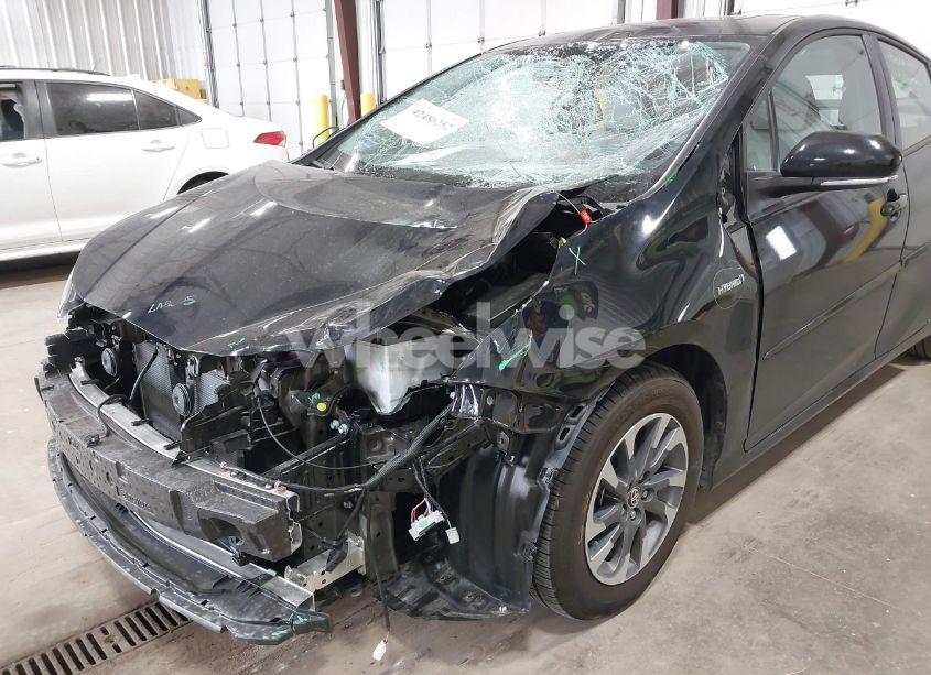 Photo 6 of 2022 Toyota Prius LIMITED (VIN JTDKAMFU2N3186072)