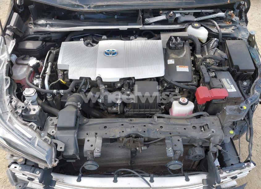 Photo 10 of 2021 Toyota Prius L ECO (VIN JTDKAMFU3M3140233)