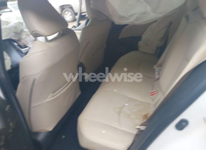 Photo 8 of 2021 Toyota Prius LIMITED (VIN JTDKAMFU4M3130441)