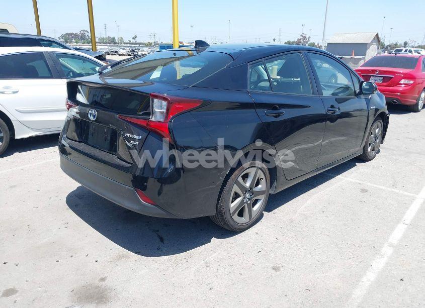 Photo 4 of 2021 Toyota Prius EDITION/L ECO/LE/LIMITED/XLE (VIN JTDKAMFU4M3143948)