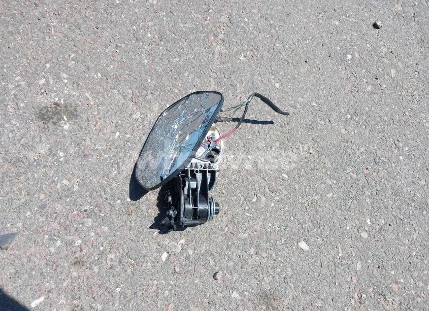 Photo 12 of 2021 Toyota Prius LE (VIN JTDKAMFU4M3148082)