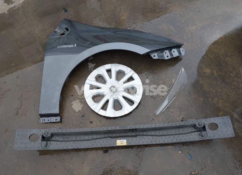 Photo 12 of 2022 Toyota Prius LE (VIN JTDKAMFU4N3183352)